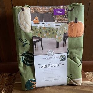 Huntington Home Green Pumpkin & Gourd Vinyl Tablecloth